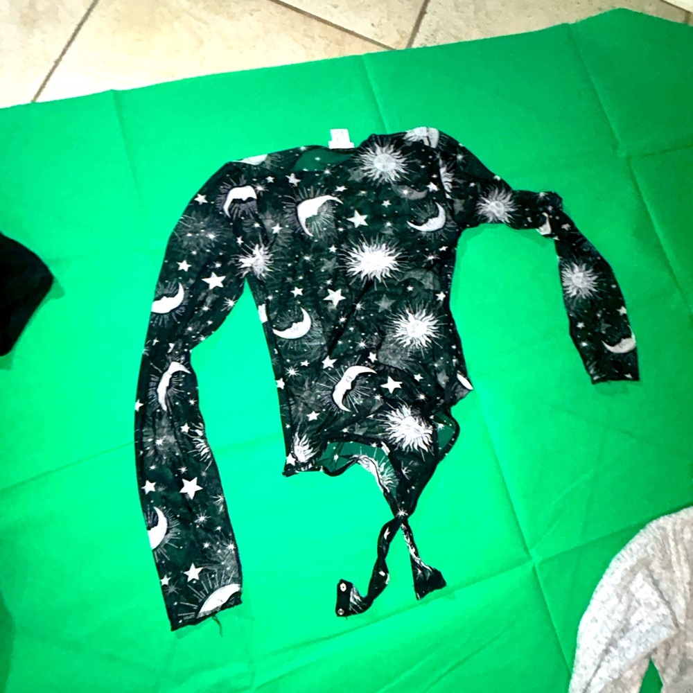 Rue 21 Women’s shirt